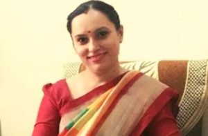 INSPIRING STORY OF IAS KOMAL GANATRA “कोशिश करने वालों की हार नहीं होती”